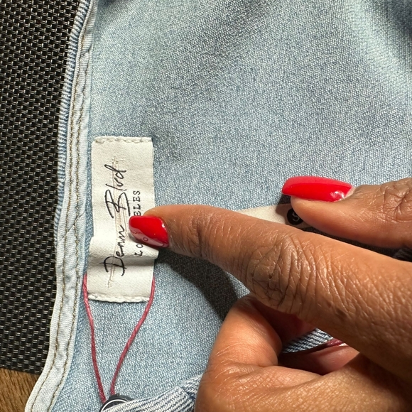 New (no tags) Super Cute Stretch Denim Shorts & Top (S, L) - Picture 8 of 8